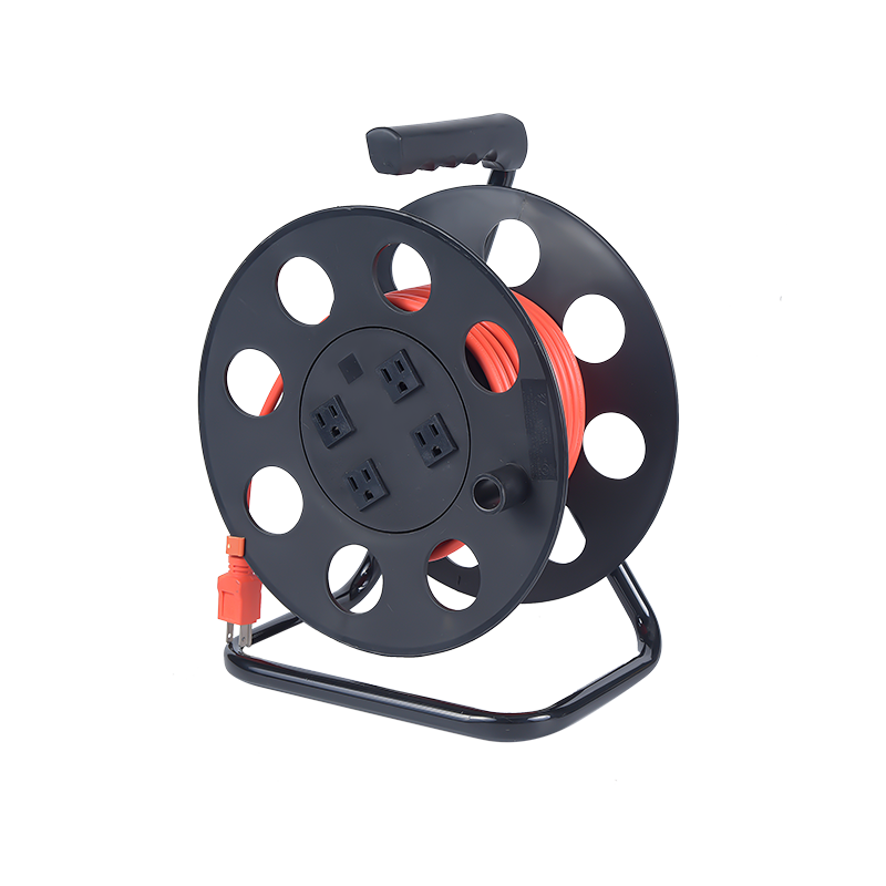 4 outlet cord reel   MD-XP0404